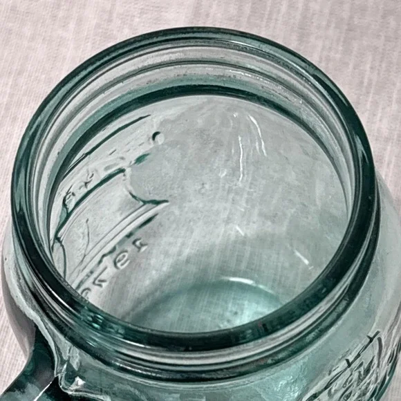 Vtg Aqua Blue Mason Jack In The Box Mug Jar Bicentennial 1976 Liberty Bell 10 Oz - Picture 5 of 5